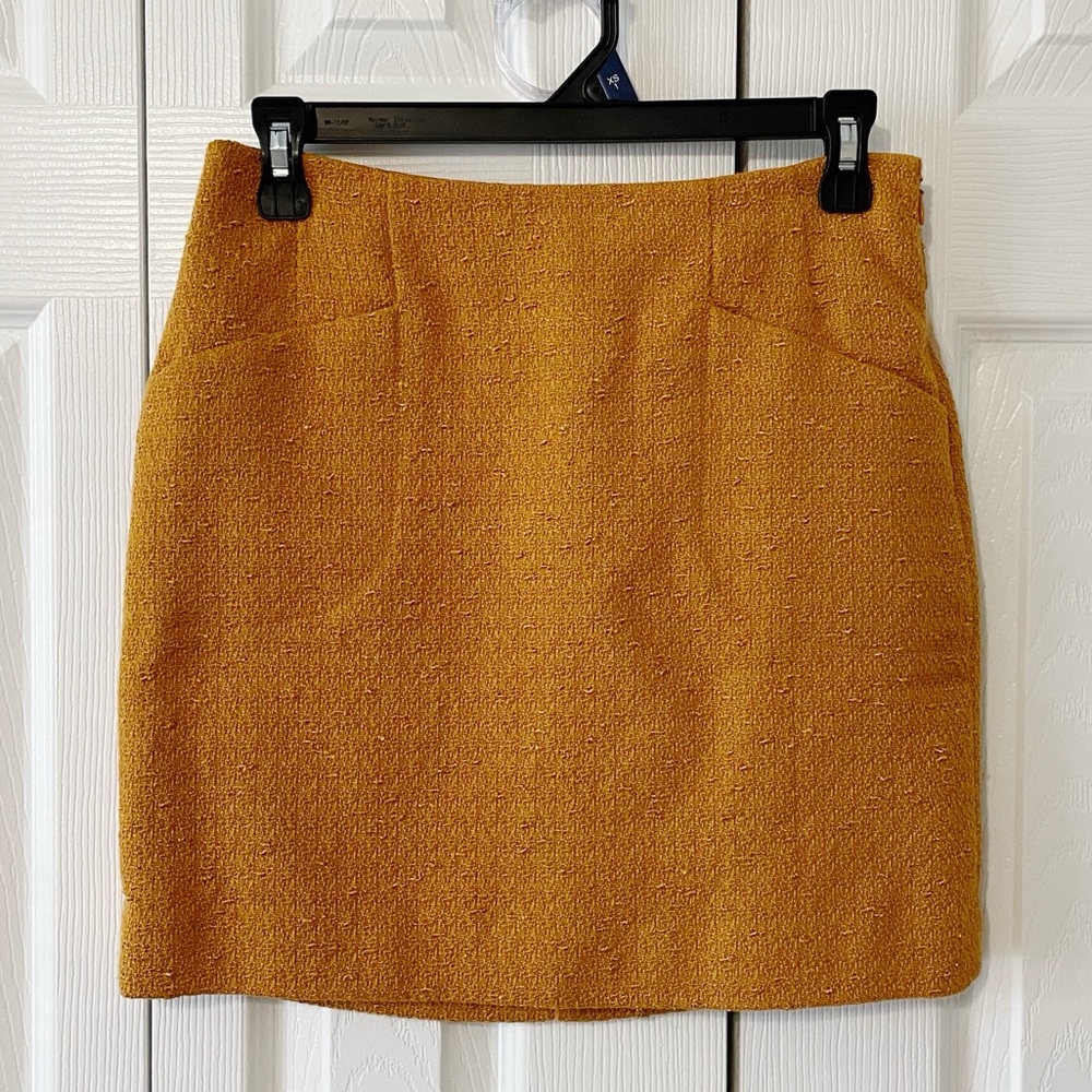 Outback Red Skirt